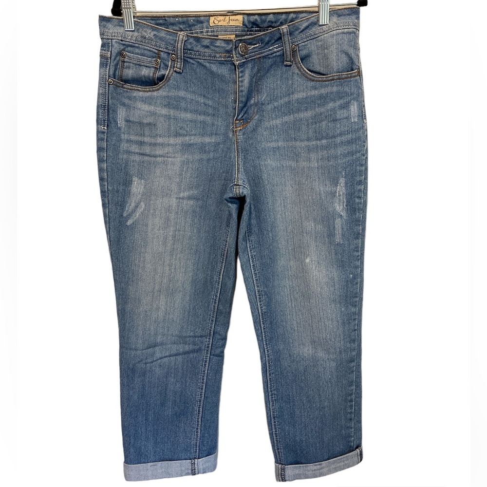 NWOT Earl Jean Light Wash Distressed Mid-rise Cropped Roll Hem Jeans Size 12